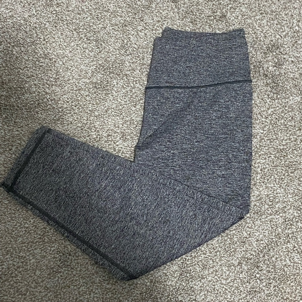 VS Women’s Capri Leggings